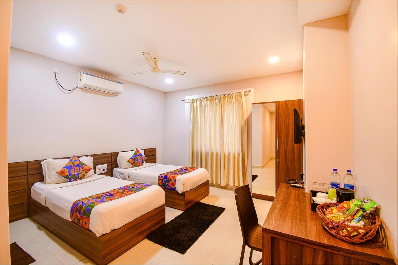Fabhotel Royal Crystal Bhubaneswar Bagian luar foto